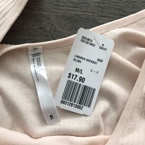 Forever 21 Tops - Forever 21 bodysuit Forever 21 Tops - Forever 21 bodysuit